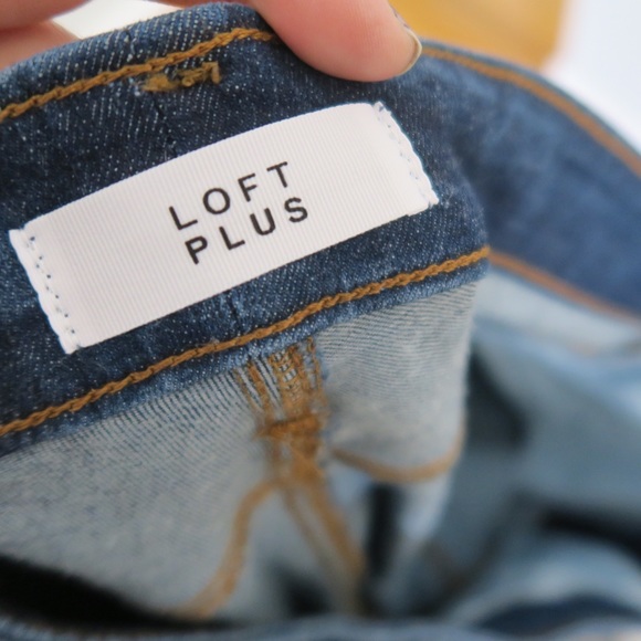 LOFT Plus High Waist Button Fly Slim Pocket Skinny - Picture 5 of 7